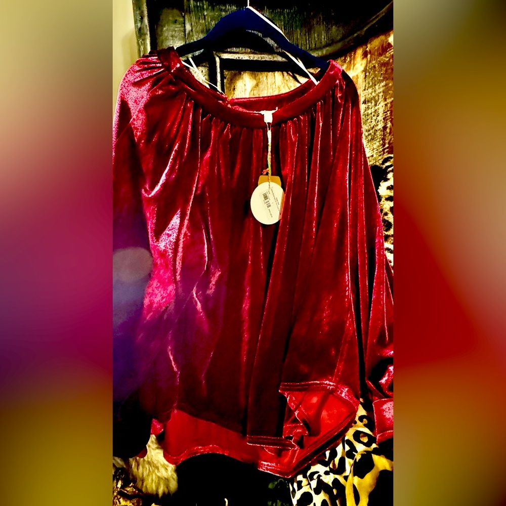 UMGEE WINE VELVETEEN TOP SIZE LARGE